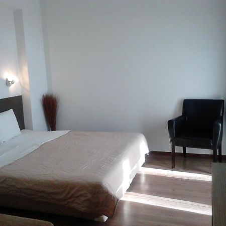 Hotel Prenociste Konstantin 2008 Ni Pokoj fotografie